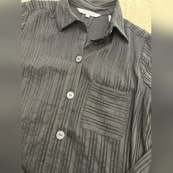 Nwt‎ foxcroft black Robyn long sleeve chenile button up blouse size 8 - Picture 2 of 4